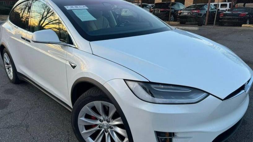 TESLA MODEL X 2017 5YJXCBE40HF039794 image